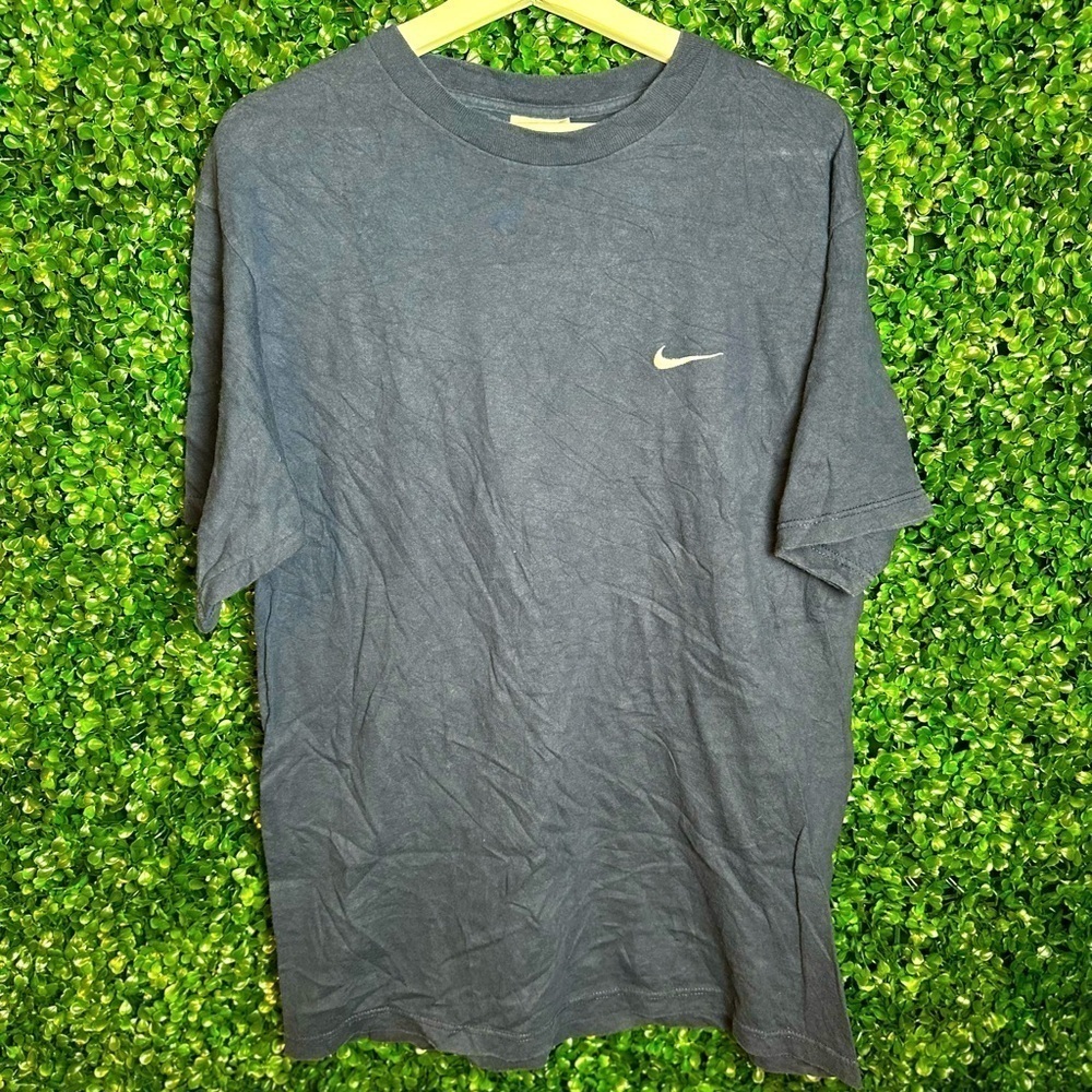 VTG Vintage Nike Mens Dark Blue T-Shirt Size Medium Made in USA Tag Stitch Logo